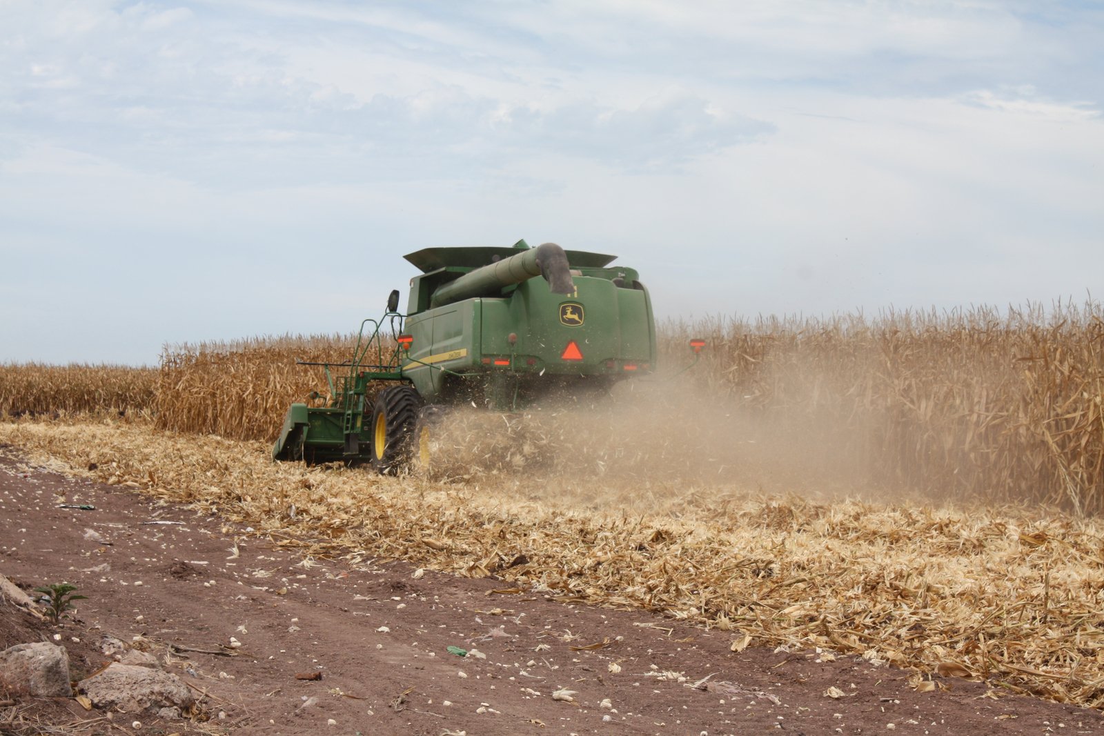 Drip Irrigation for Corn (SDI) Yields 300 bushels/acre - Kevin Matthews's story